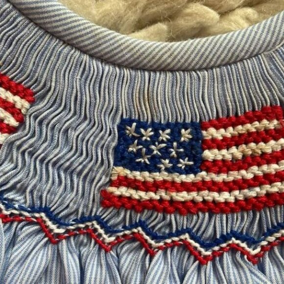 Haute Smocks 12m Patriotic Flag Dress - Picture 2 of 2